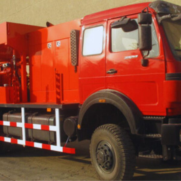 Well flushing-wax removal vehicle